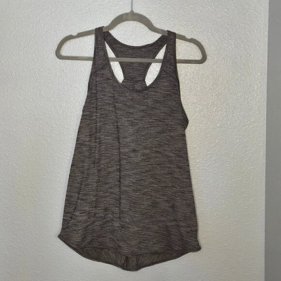 Lululemon Essential Tank - 8/10 - Picture 3 of 5